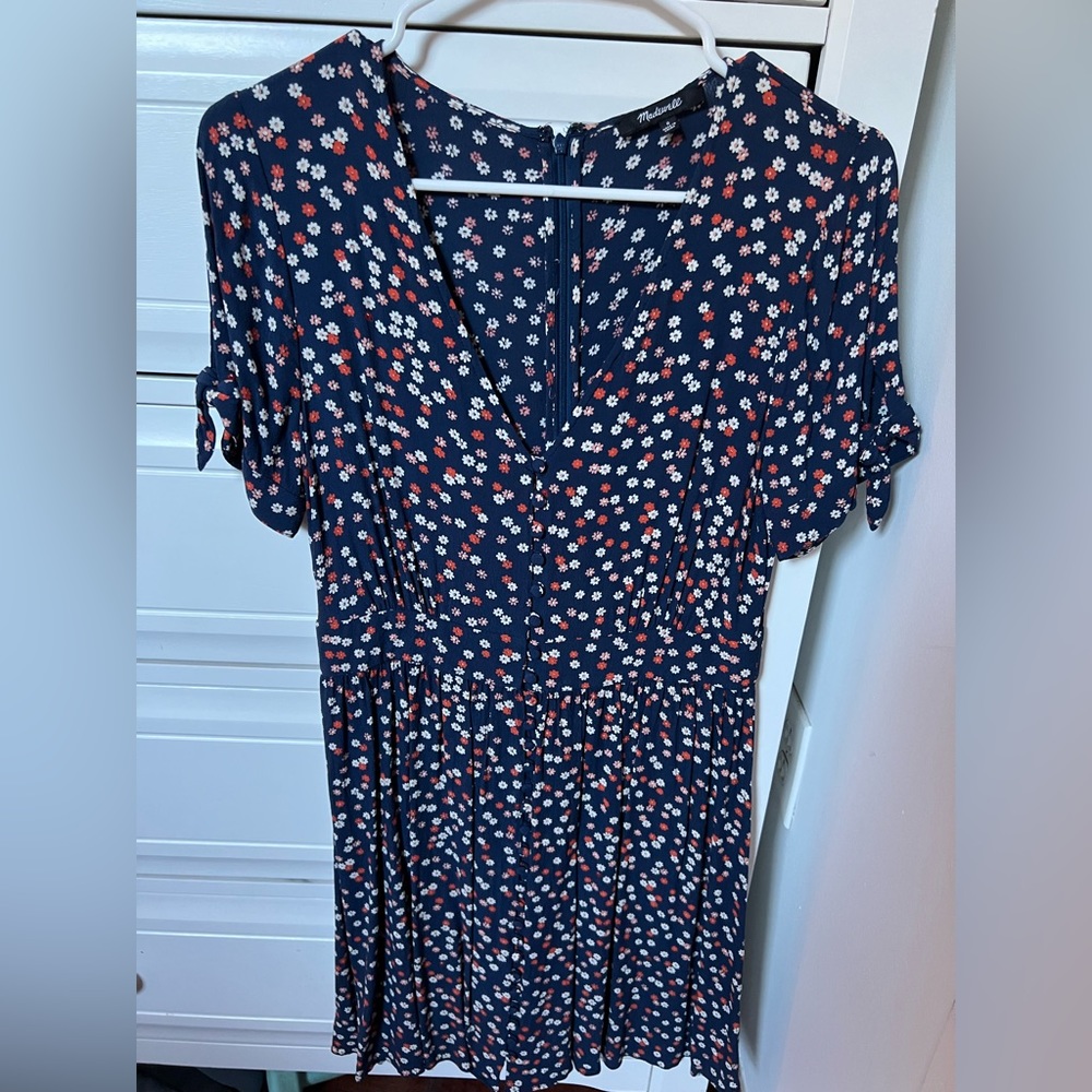 Madewell – Tie Sleeve Button Front Dress in Mini Daisy